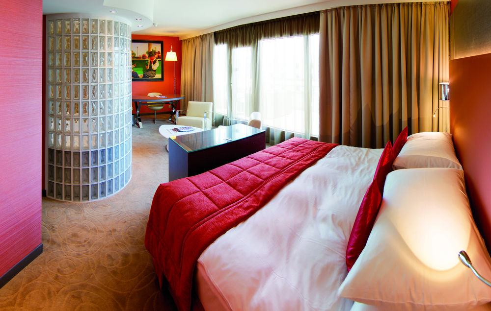 Hilton Geneva Hotel and Conference Centre Grand-Saconnex Switzerland thumbnail